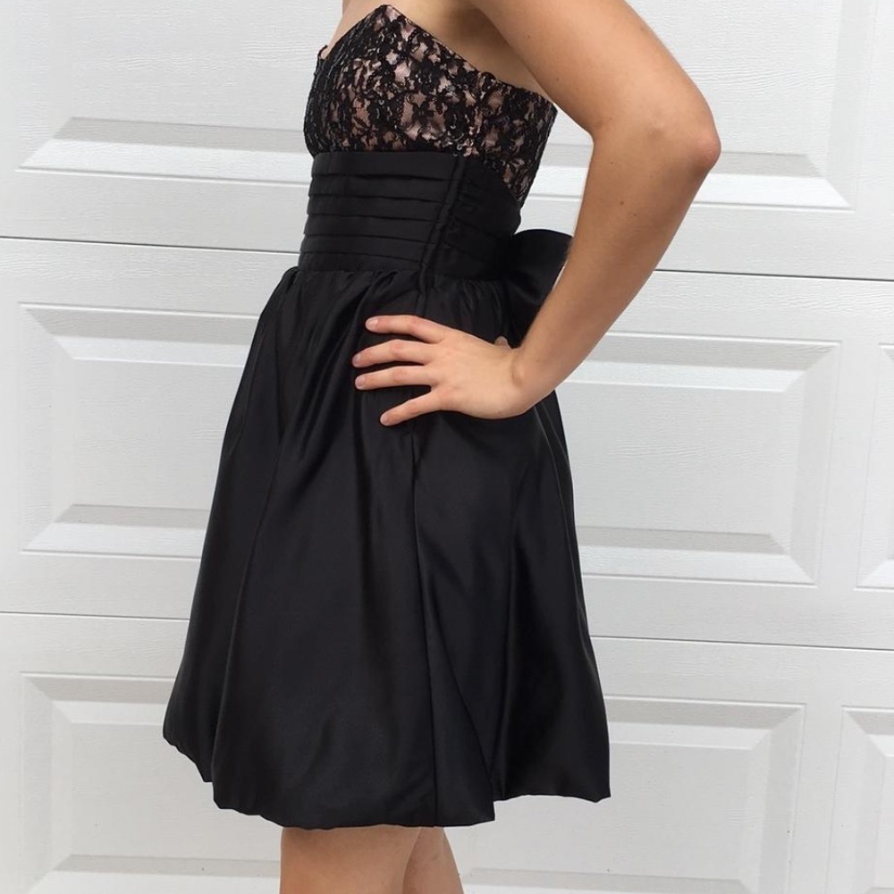 Betsey Johnson Black Strapless Bubble Hem Formal Dress 6”